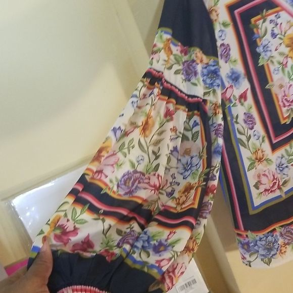 Fashion Nova Mock Neck Long Sleeve Mock Neck Boho Blouse W/Elastic Sleeve Sz.M - Picture 8 of 14